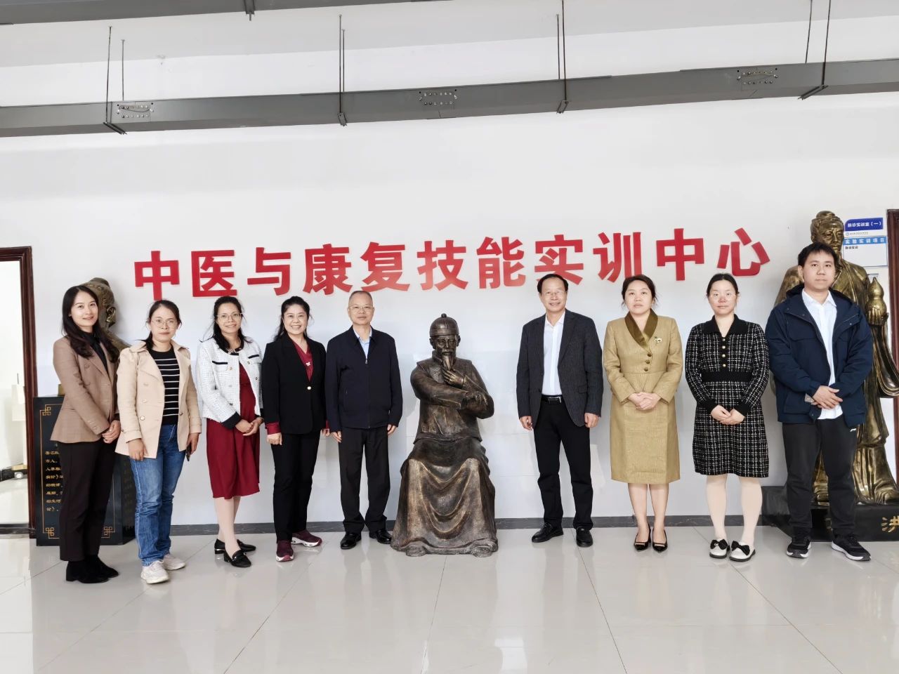 促交流，谋发展—我校赴梧州医学高等专科学校开展座谈交流(图7)